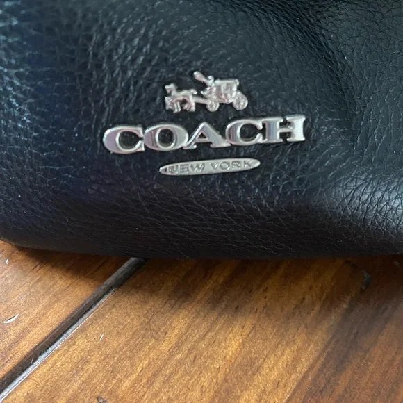 Coach black leather 3 pocket shoulder bag - Picture 2 of 5